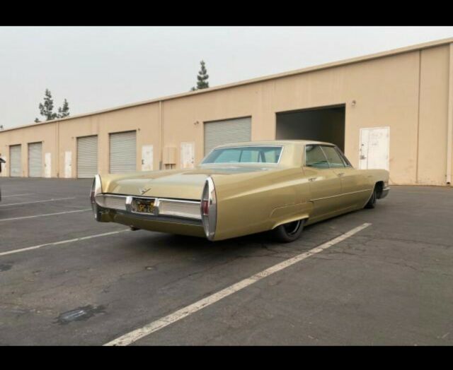 Cadillac DeVille 1967 image number 13