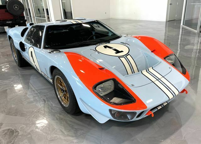 Ford GT 40 1966 image number 9