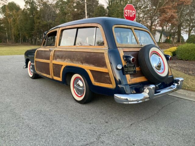 Ford Country Squire 1950 image number 23