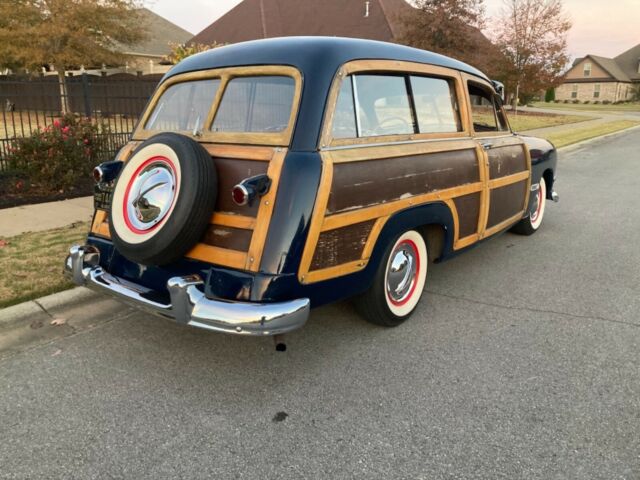 Ford Country Squire 1950 image number 26