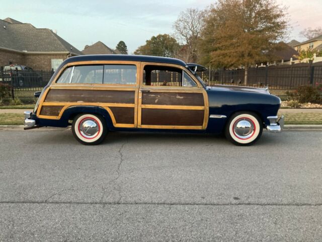 Ford Country Squire 1950 image number 27