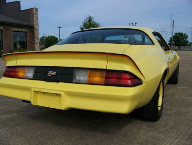 Chevrolet Camaro 1978 image number 27