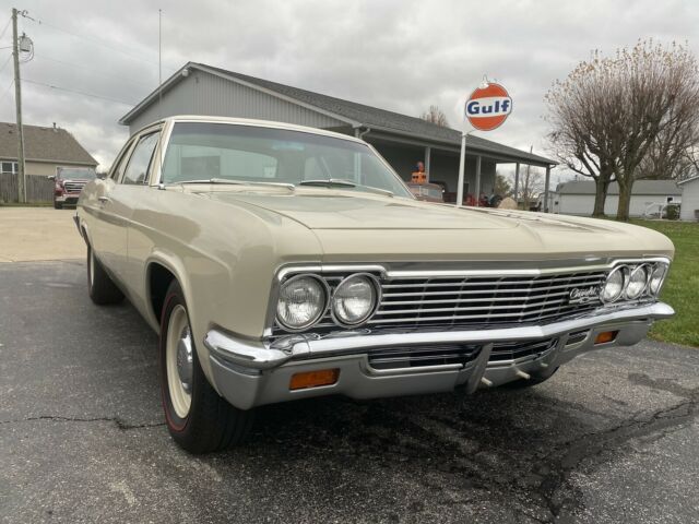 Chevrolet Biscayne Automatic 1966 image number 25