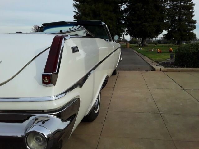 Chrysler Imperial 1963 image number 7