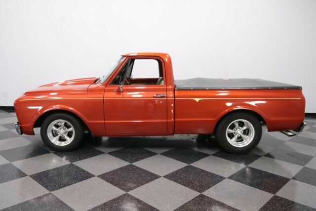 Chevrolet C-10 1967 image number 2