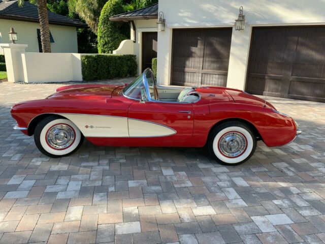 Chevrolet Corvette 1957 image number 17