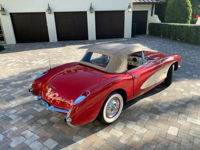 Chevrolet Corvette 1957 image number 18