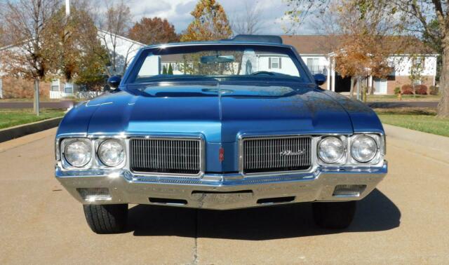 Oldsmobile Cutlass 1970 image number 1