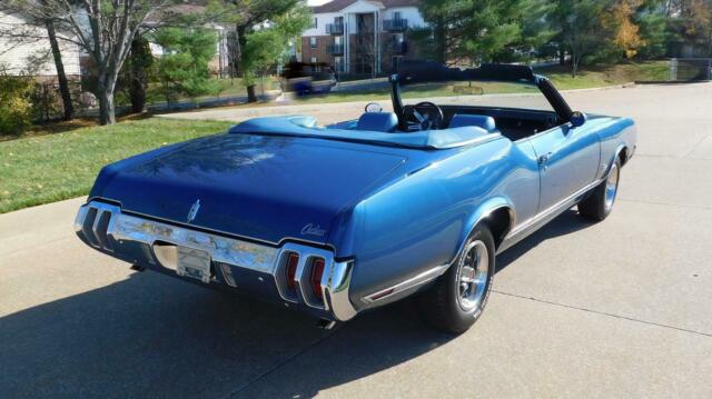 Oldsmobile Cutlass 1970 image number 15