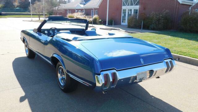 Oldsmobile Cutlass 1970 image number 16