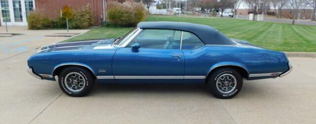 Oldsmobile Cutlass 1970 image number 17