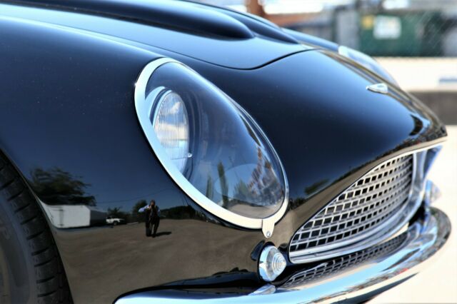 Aston Martin DB4 1960 image number 11