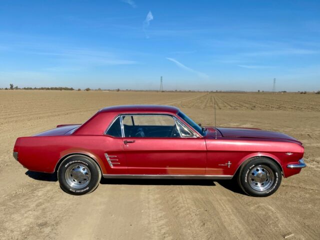 Ford Mustang 1966 image number 23