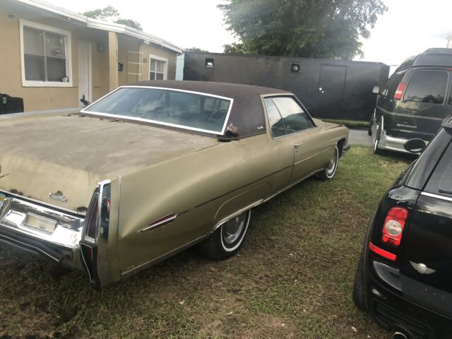 Cadillac DeVille Coupe 1973 image number 15