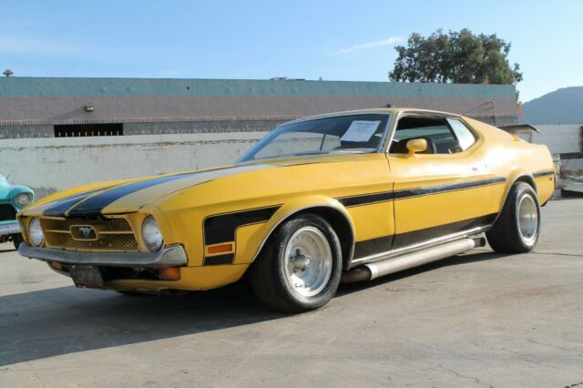 Ford Mustang 1972 image number 25