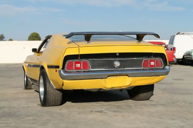 Ford Mustang 1972 image number 27