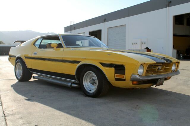 Ford Mustang 1972 image number 30