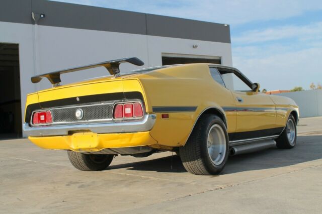 Ford Mustang 1972 image number 4