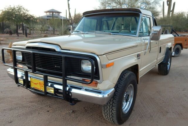 Jeep J20 1979 image number 1