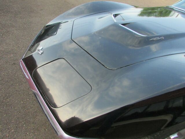 Chevrolet Corvette 1972 image number 34