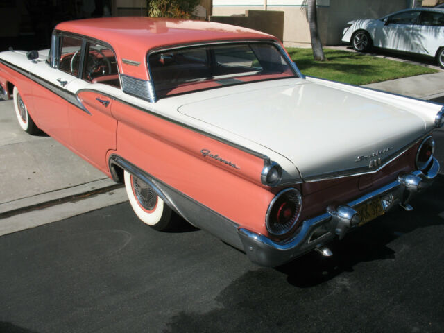 Ford Galaxie 1959 image number 0