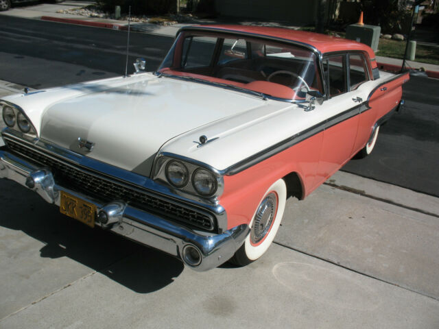 Ford Galaxie 1959 image number 24