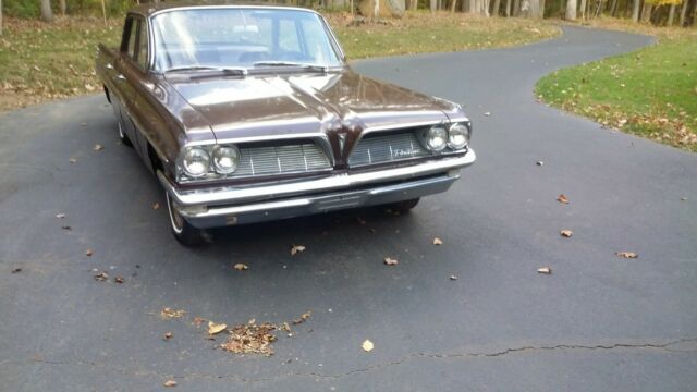 Pontiac Bonneville 1961 image number 1