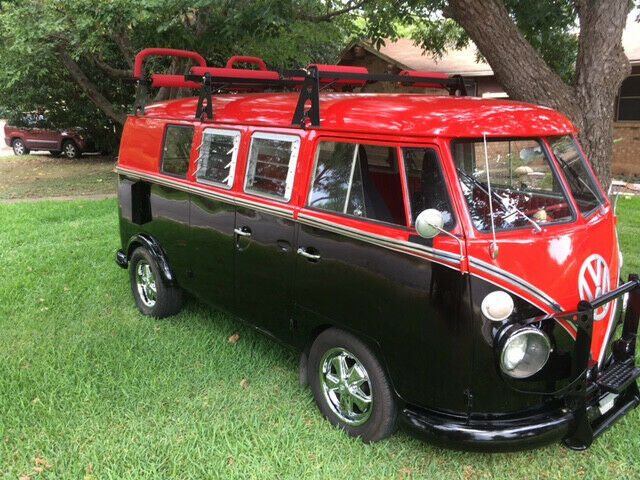 Volkswagen Bus/Vanagon 1965 image number 27