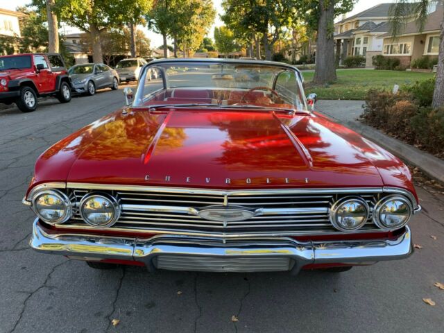 Chevrolet Impala 1960 image number 2