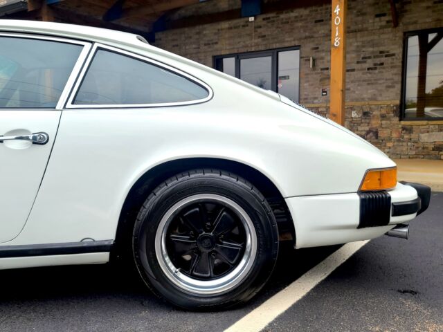 Porsche 911 1974 image number 21