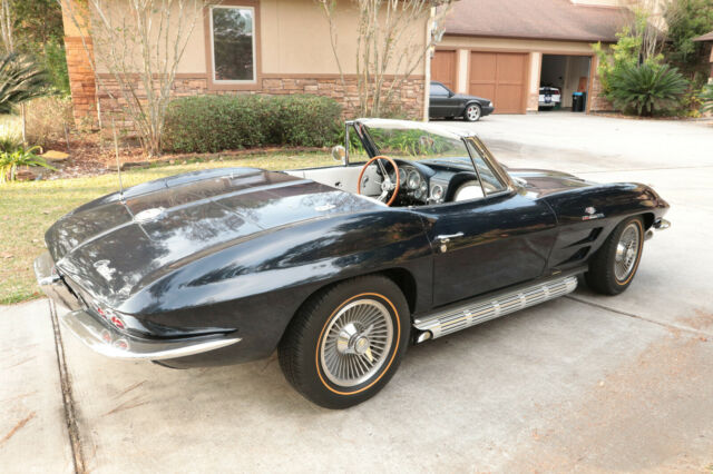 Chevrolet Corvette 1964 image number 27