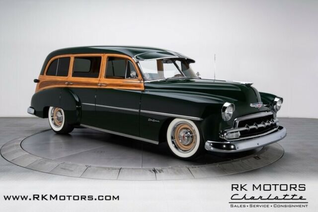 Chevrolet Deluxe Wagon 1952 image number 30