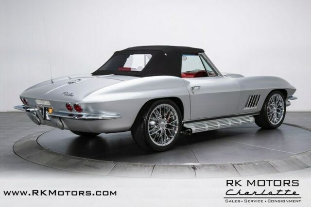 Chevrolet Corvette 1966 image number 9