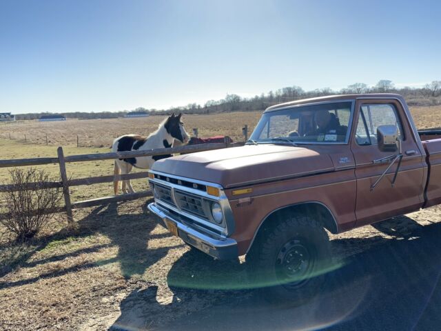 Ford F250 1977 image number 25