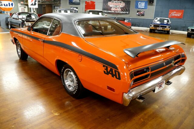 Plymouth Duster 1971 image number 15