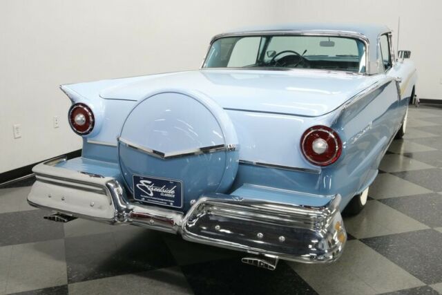 Ford Fairlane 1957 image number 12