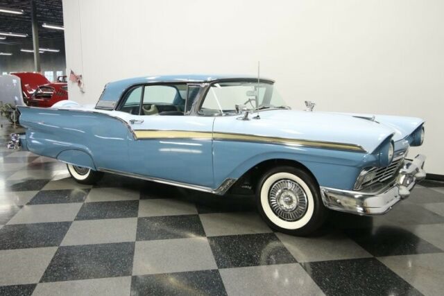 Ford Fairlane 1957 image number 16