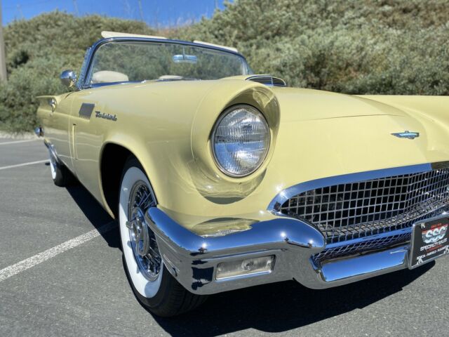 Ford Thunderbird 1957 image number 40