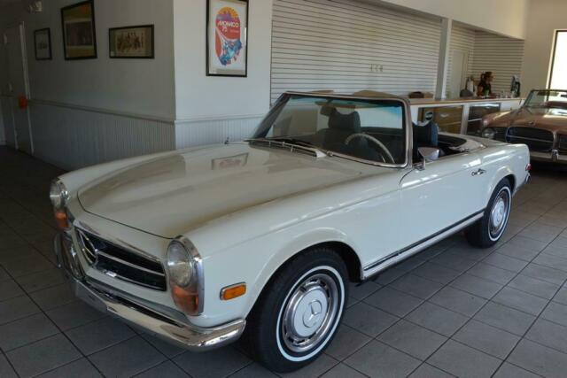 Mercedes-Benz SL-Class 1969 image number 8