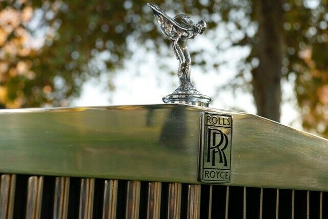 Rolls-Royce Camargue 1978 image number 11