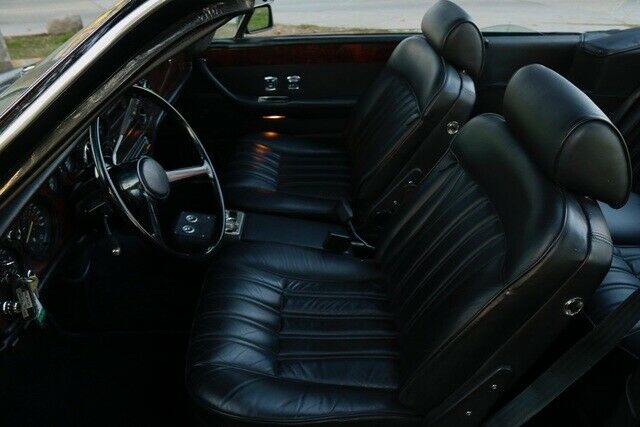 Rolls-Royce Camargue 1978 image number 14