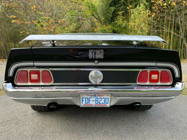 Ford Mustang 1972 image number 14