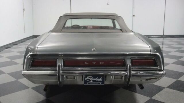 Ford LTD 1971 image number 35