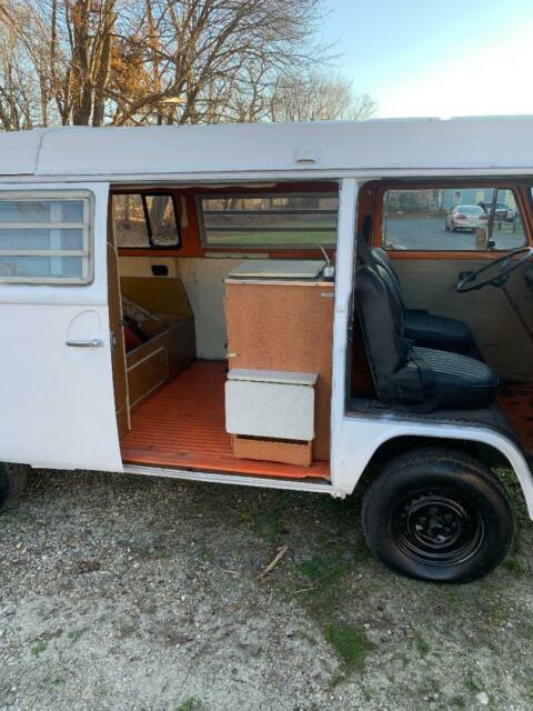 Volkswagen Bus/Vanagon 1972 image number 27