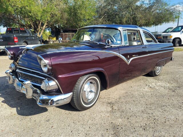 Ford Crown Victoria 1955 image number 11