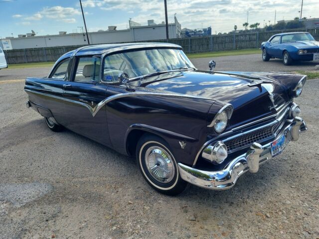 Ford Crown Victoria 1955 image number 20