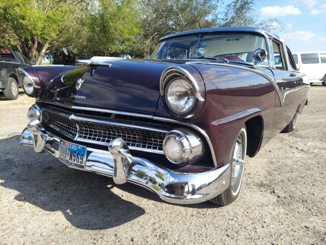 Ford Crown Victoria 1955 image number 25