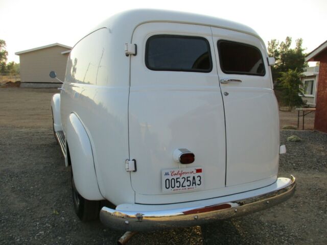 Chevrolet Truck 1950 image number 27