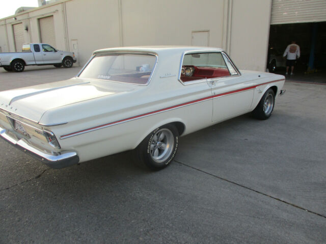 Plymouth Fury 1963 image number 25