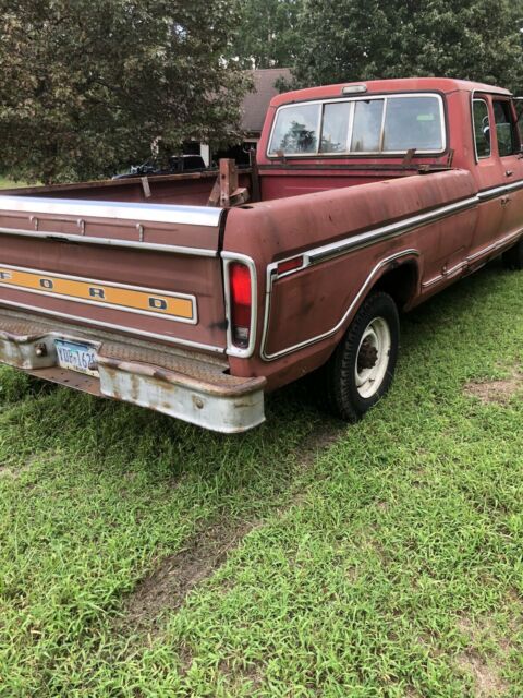 Ford F-250 camper special 1974 image number 7